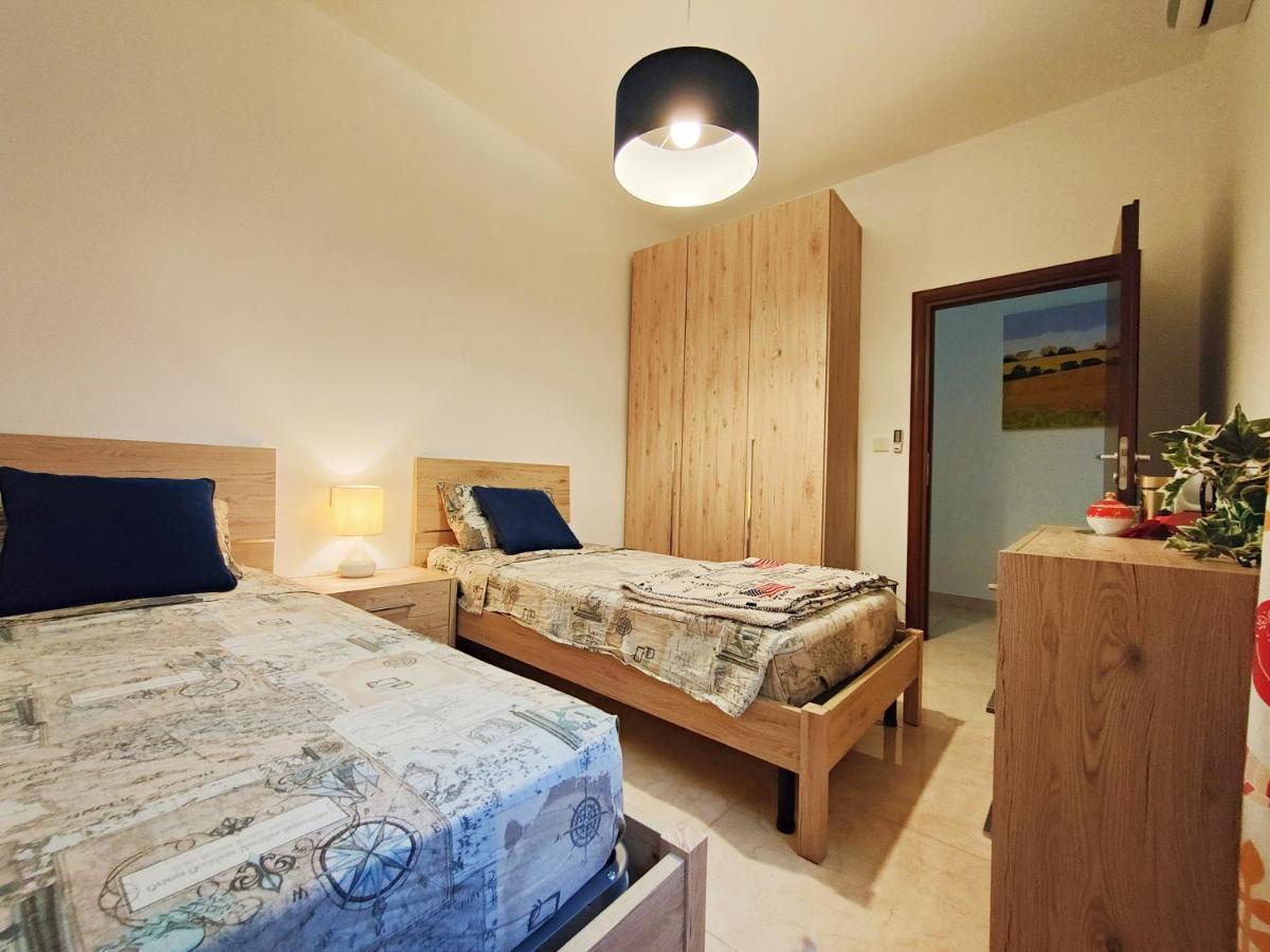 Your Room, Your Apartment, Your Shared Pool Marsalforn Εξωτερικό φωτογραφία
