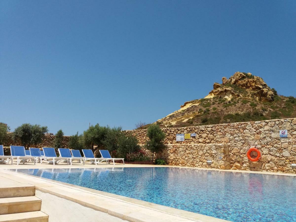 Your Room, Your Apartment, Your Shared Pool Marsalforn Εξωτερικό φωτογραφία